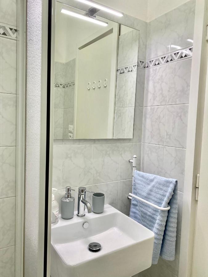 Bella Vacanza - City Center -Air Conditioning -Wi-Fi Rapallo Bagian luar foto